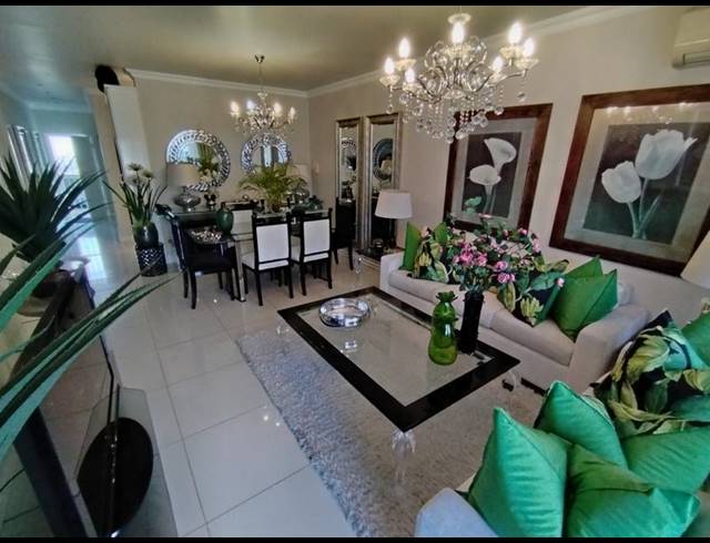 3 BEDROOM APARTMENT FOR SALE IN NEW TOWN CENTRE